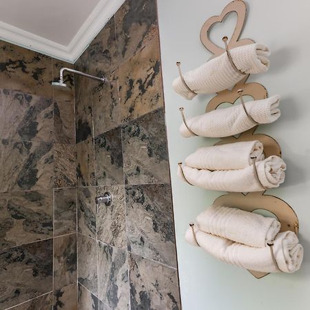 The Rose Cottage B&B Dullstroom Ngoại thất bức ảnh