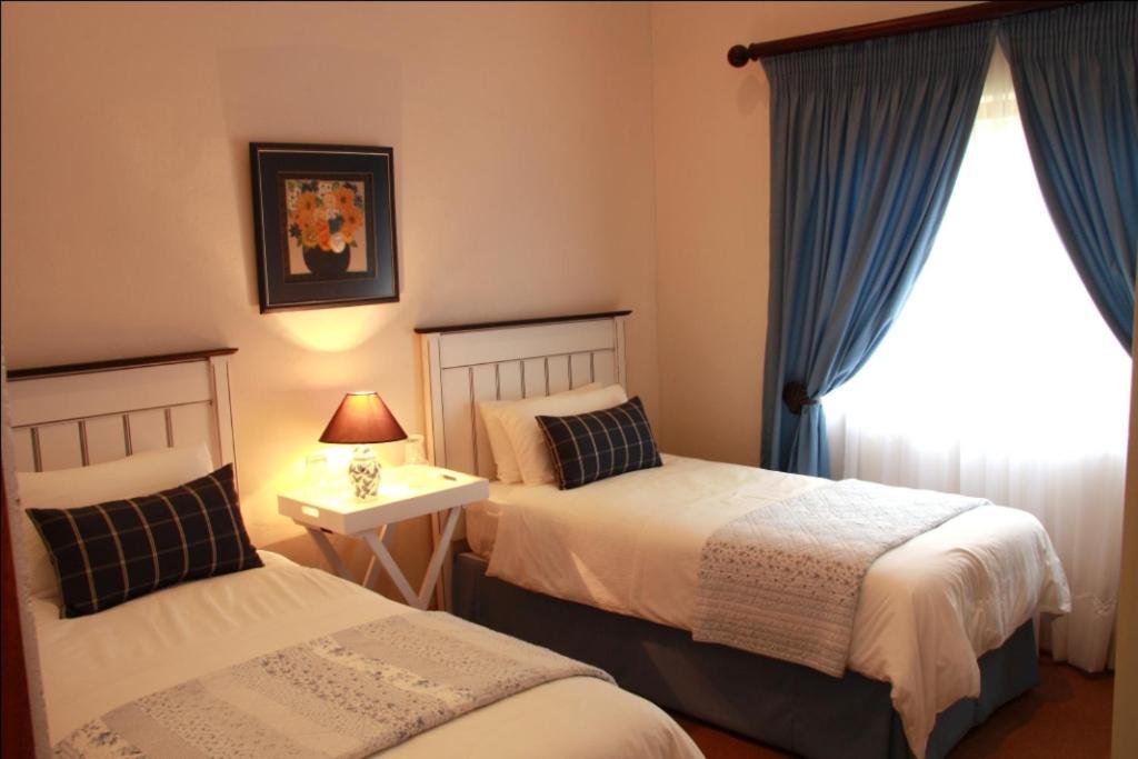 The Rose Cottage B&B Dullstroom Ngoại thất bức ảnh