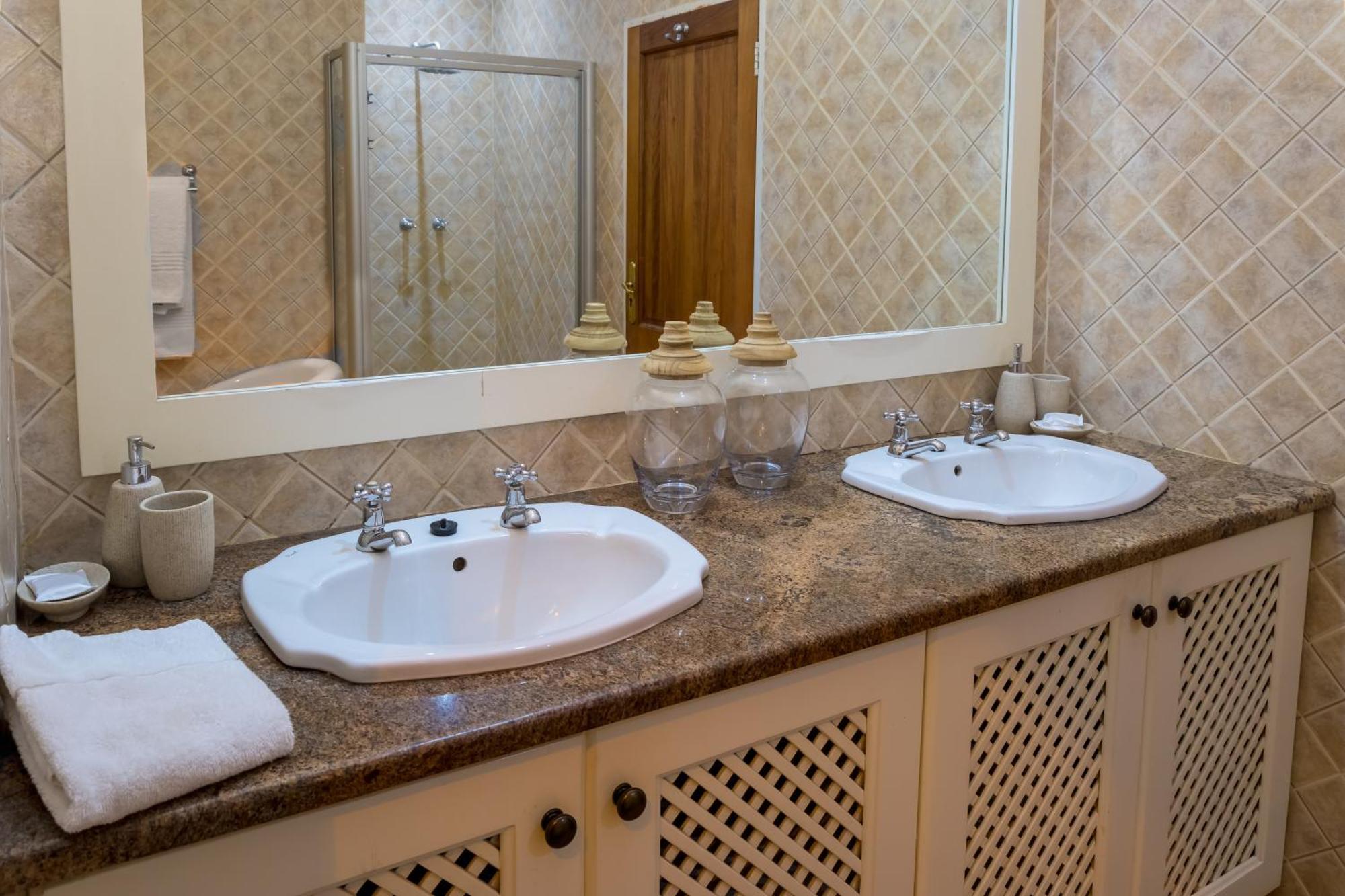 The Rose Cottage B&B Dullstroom Ngoại thất bức ảnh
