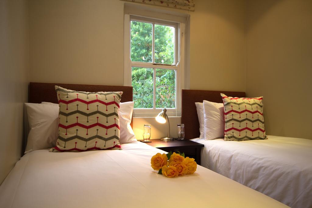 The Rose Cottage B&B Dullstroom Phòng bức ảnh